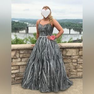 Size 8 Tiffany Designs Prom Dress